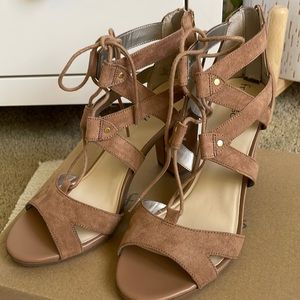 Caged tie heeled sandals